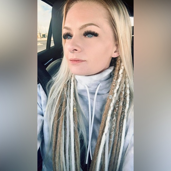 Meet your Posher, Chris - Picture 16 of 17